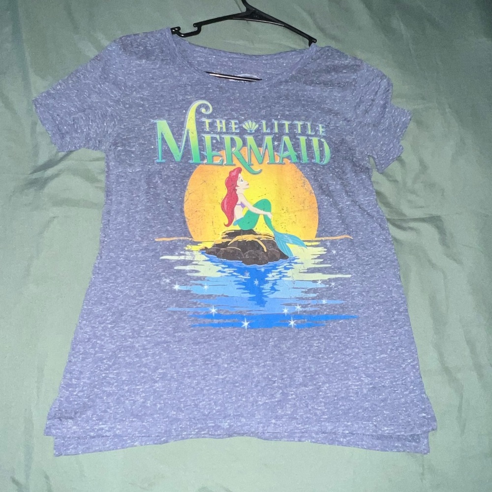 🎉Disney women’s t-shirt